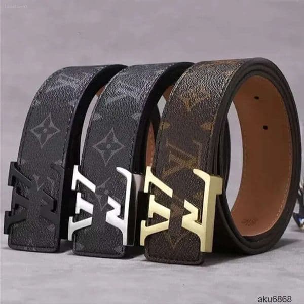 7y louise designer trendy for mens luxury woman fashion letter smooth buckle high quality men women belts belt