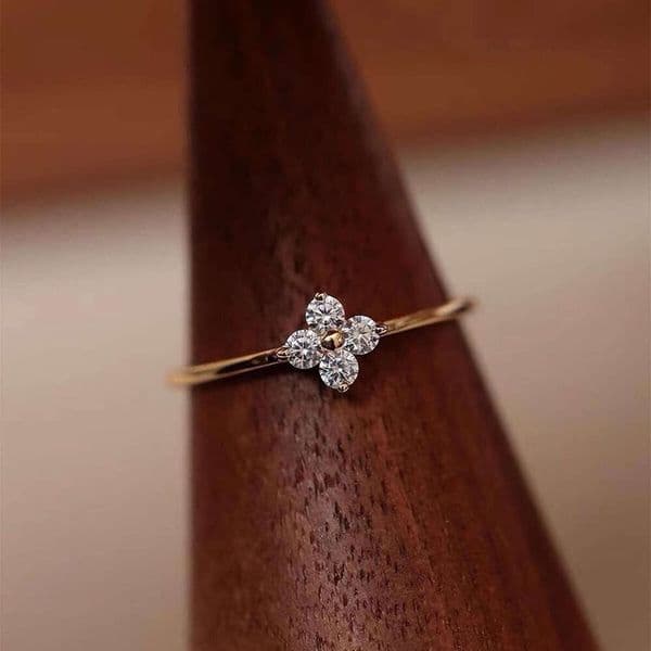 French Light Luxury Style Four-leaf Clover Micro Inlaid Zircon Ring For Women, Niche Design Unique And Trendy Jewelry