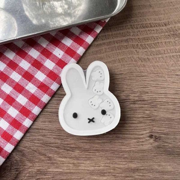 Cartoon Rabbit Cute Phone Mount Adjustable Rocking Stand for Back Sticker Shockproof for Teens GirlsJ260601