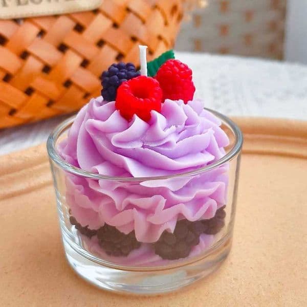 Strawberry Cream Cake Scented Candle Party Jar Favor Birthday Gift Decoration Photography Prop Realistic Food C260530