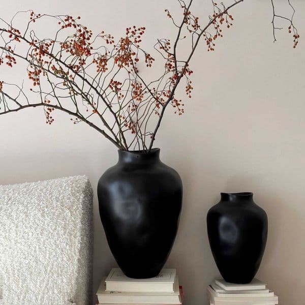 Nordic ins-style ceramic vase light luxury floral arrangement ornament high-end home decor vase for guesthouses and homesL260529