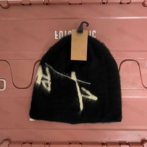 Hat Classic Wool ie Knitted Hat Cashmere Hat stu Hat Womens ie Embroidery Outdoor Cap CRD2511202 S260601