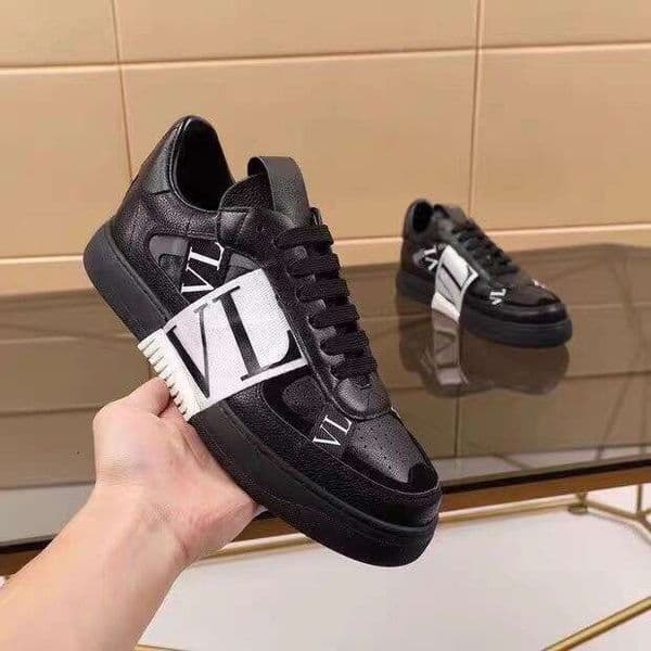 Designer Shoes Luxury Shoes Sneakers New V-Brand White Sneakers With Woven Letter Straps Low-Top Couple's Style Men's Shoes Fashionable And Versatile Casual Shoes