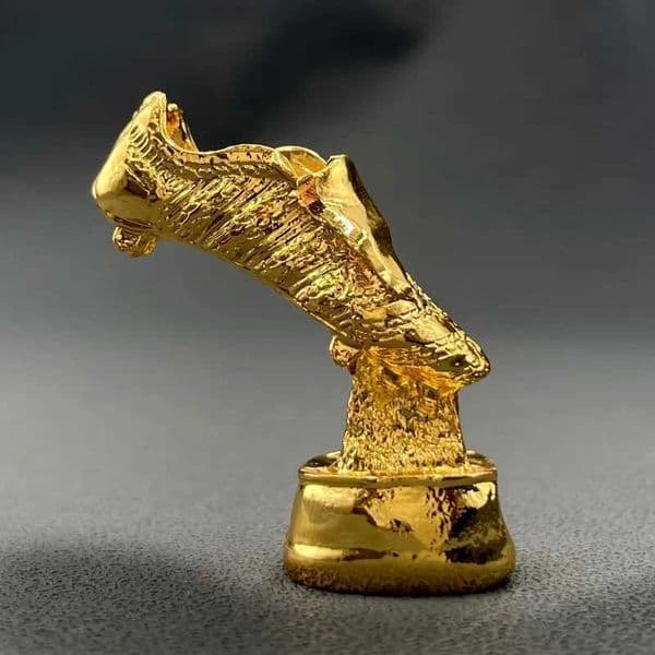 Small World Football Club Golden Boot Top Soccer Award MetalTrophy Toy High Quality Model Fans Souvenir Presents Birthday GiftL260601