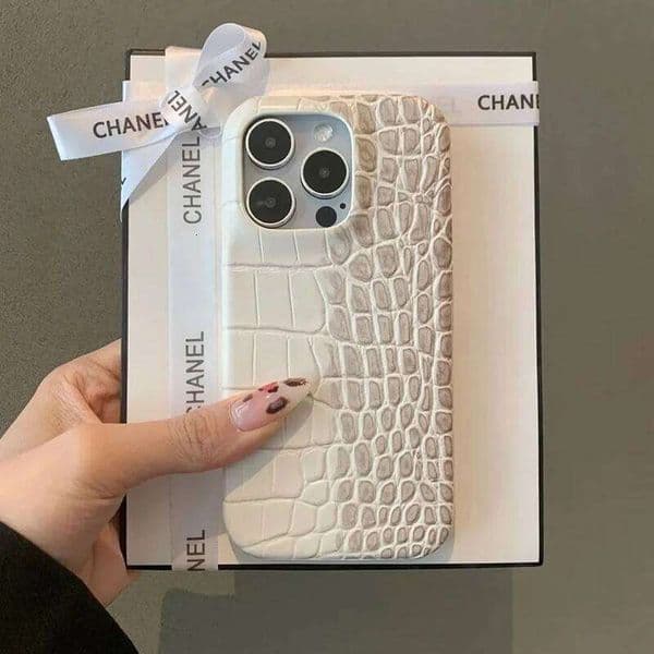For iPhone 17 16 E 13 14 Plus 11 12 15 Pro Max XR X XS Luxury Crocodile Grain Leather Gradient Hard PC Shockproof Case 26Y0601