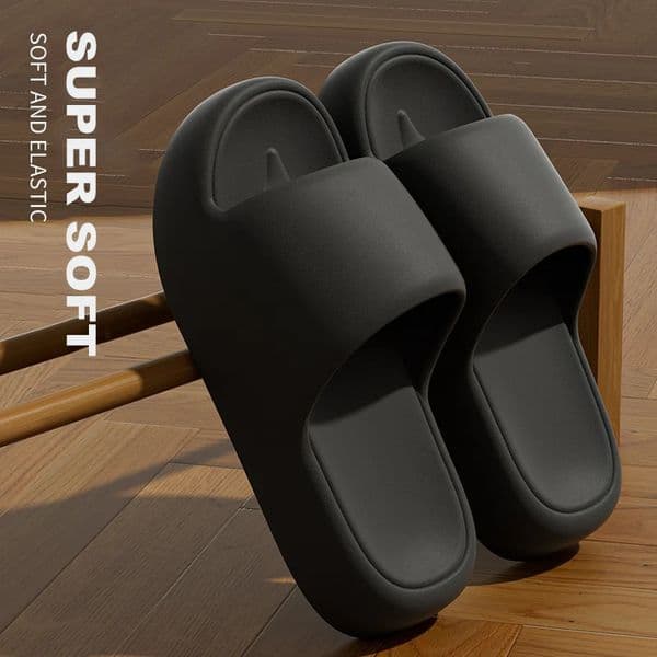 Unisex Bathroom Slippers Cloud Cushion Slides Summer Flat Sandals Thick Platform Shoes Man Indoor NonSlip Couple Flip Flops 260602