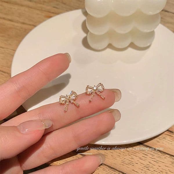 Designer Jewelry Luxury Jewelry Silver Needle Super Shiny Bowknot Zircon Earrings For Women, Light Luxury, Compact, Elegant, Internet Celebrity Style, Minimalist
