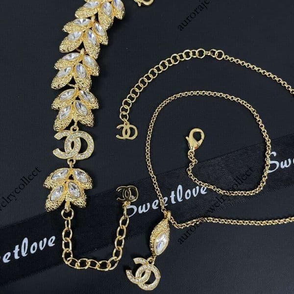 Channels jewerly designer for women wheat necklace bracelet in champagne gold niche design brings good fortune and sense luxury CC Neaklace