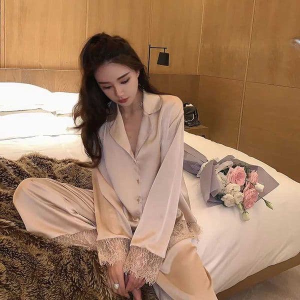 Pijamas Women Silk Nightgown Spring Autumn Long Sleeve Trousers Sexy Lace Sleepwear V-neck Loose Casual Simple Thin Pajama Sets L260525