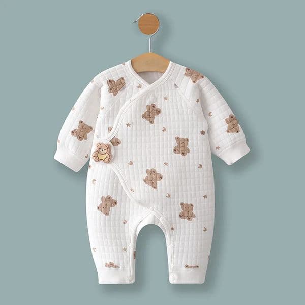 Spring and Autumn 0-6Months Baby Rompers Winter born Girls Boys 100Cotton Clothes of Long Seeve Infant Clothing Pajamas260601
