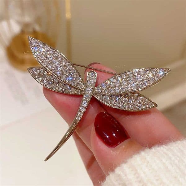 Shining Girls Elegant Exquisite Women Crystal Dragonfly Pin Brooch Fashion Classic High-end Lady Party Banquet Badges New Buckle H260602