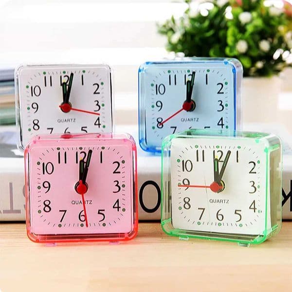 Mini Alarm Clock Cute Fashion Student Use Multi Color Quartz Desk Clock Portable Travel Clock Bedside DecorT260601