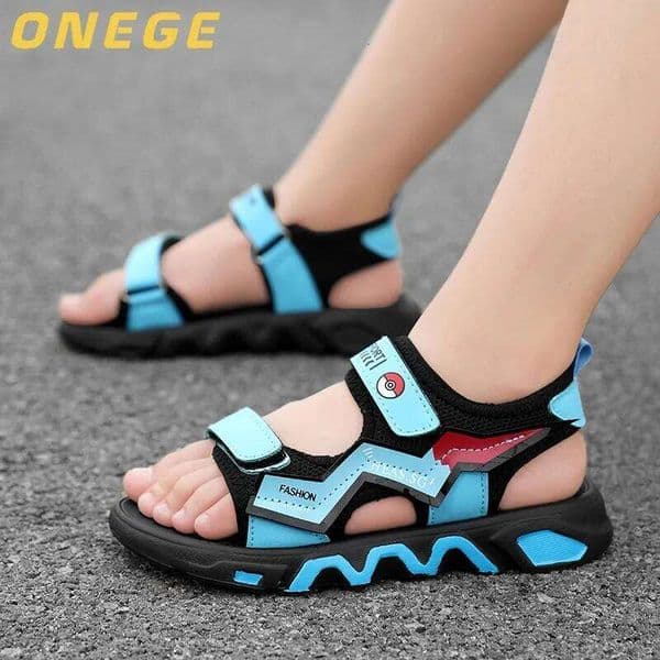 A Pair of Summer Fashionable Casual Sandals for Boys, Simple Wear-Resistant Beach Shoes, Sports Outdoor Children's Shoes 26Y0602