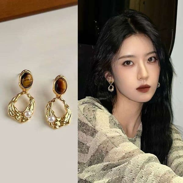 Designer Jewelry Luxury Jewelry Maillard Retro Light Luxury Coffee-Colored Earrings For Women, Niche Style Irregular Pearl Earrings, New Autumn And Winter Ear A
