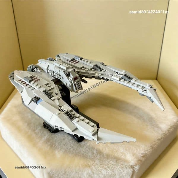 Battlestar NEW Galactica Cylon Raider 2004 Building Block Model DIY Spaceship Military Sci-fi Movie Assembly Brick Kids Toy Gift L260602D5T1