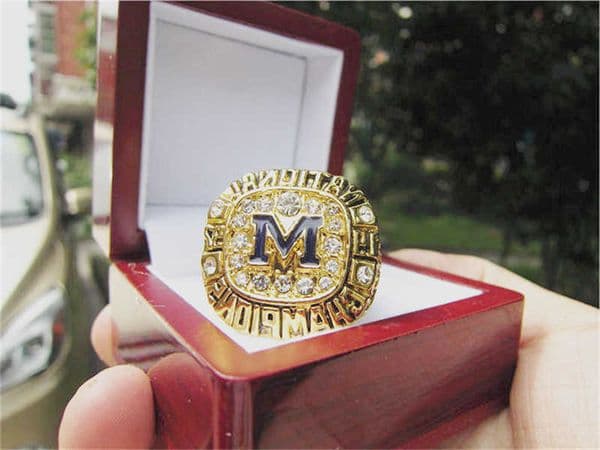 Wolverines 1997 Michigan National Team Champions Championship Wooden Sport Souvenir Fan S260603