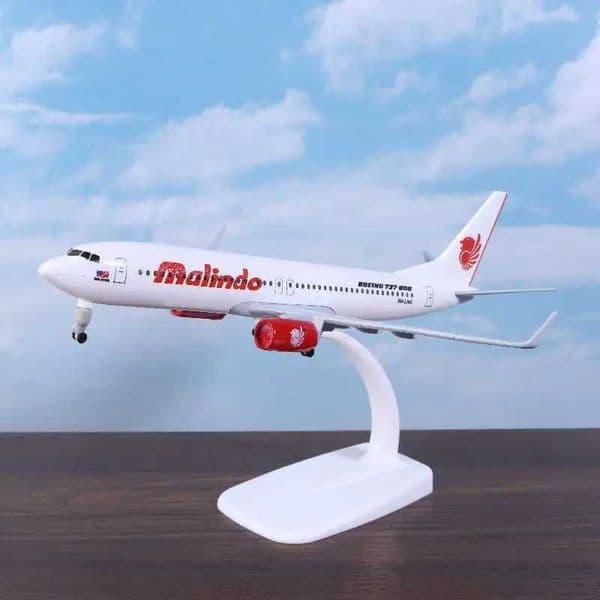 1 Set 20CM 1 400 Scale Metal B737 Mndo Aircraft Model Simulation Passenger Anniversary Plane Collection DIY Decoration L260603QWBR