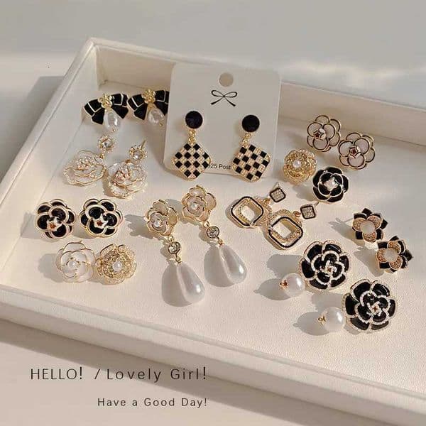 Style Fashion Pearl Camellia Korean Earrings For Women Girls Crystal Pendant Jewelry Lady Trendy Vintage Accessories Ear RingsT260603