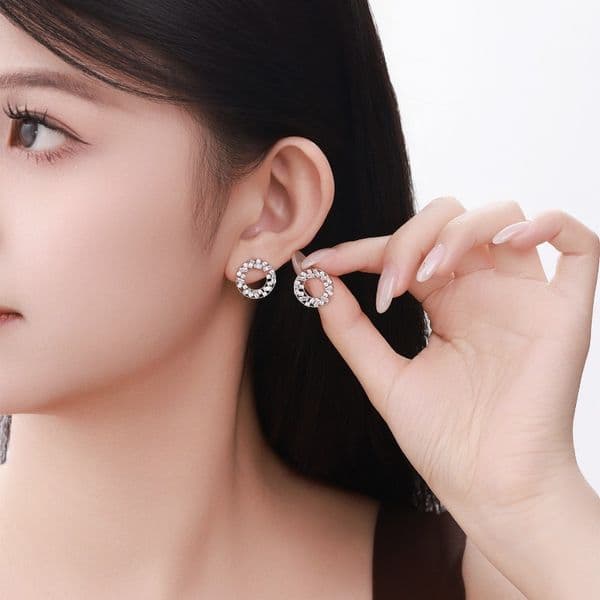 Jewelry Micro Designer Pave Colorful Zircon Geometric Circle Stud Earrings Minimalist Sweet Gentle Ear Jewelry for Women Daily Wear Gift