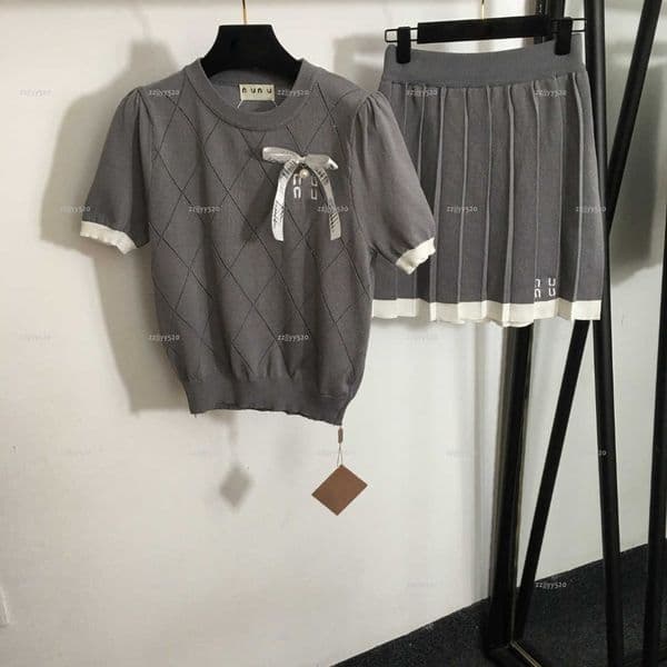 Brand minimalist women set Summer lady suit women designer clothes bow embroidery letter short sleeved shirt+short skirt A792X16N297