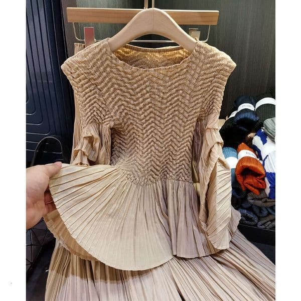 Fashion Simple For Women New Autumn Style Elegant Commuter Pleated Top And Wide Leg Pants Two Piece Set Luxury