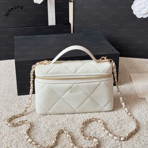 Lunch Box Makeup Bag Designer Bag cc Womens Shoulder luxury Denim/Caviar Bag Gold Silver Hardware Metal Matelasse Chain Hand Crossbody Bags Sacoche 19cm cosmetic bag
