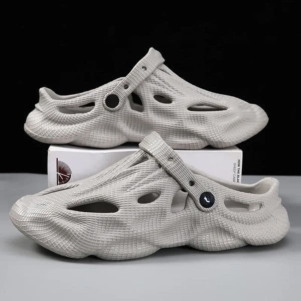 Litfun Summer Clogs Sandals For Men Outdoor Soft Botton Beach Slippers Anti-slip EVA Garden Shoes Fashion Hollow Hole Shoes 260601