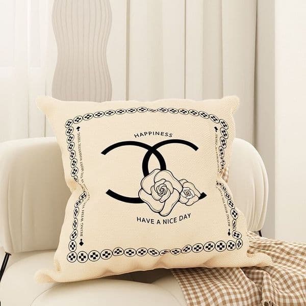 2026 Designer Pillows Decorative Throw Pillow Luxury Fashion Vintage Fleece Pillowcase Cologne perfume Perfume Cover Case Covers cologne Wool Pillowcases Sofa H