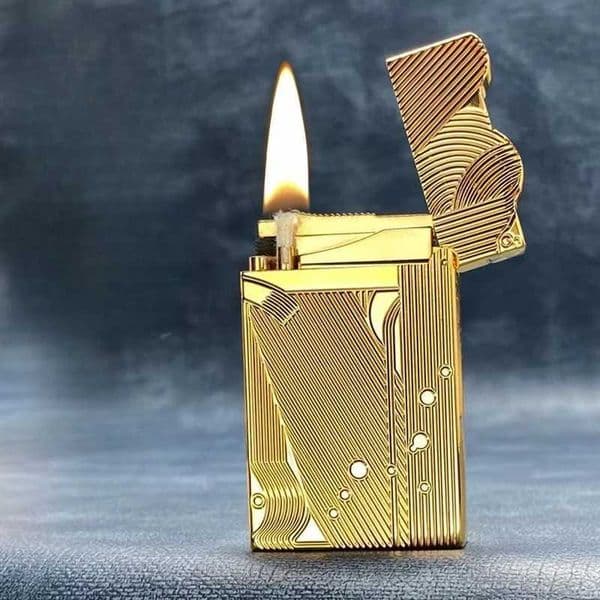 2025 New ic Sound Brass Lighter Golden Sleeping Mermaid Pattern Retro Kerosene Lighter Fire Man Series Exquisite Mens GiftJ260603