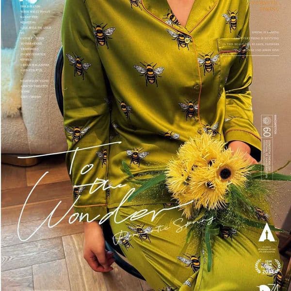 Pajamas Designer Silk Women Set Satin Green Bees Print Pyjama Ice Silk Long Sleeve Lapel Two Piece Set Homewear Spring Autumn Fashion New Y251104 Y260603