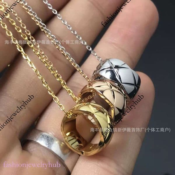 CC Necklace Designer For Women Cross Series Gold Diamond Necklace For Women Craftsmanship Mini Slim Waist Clavicle Chain Channeled Jewelry Channels