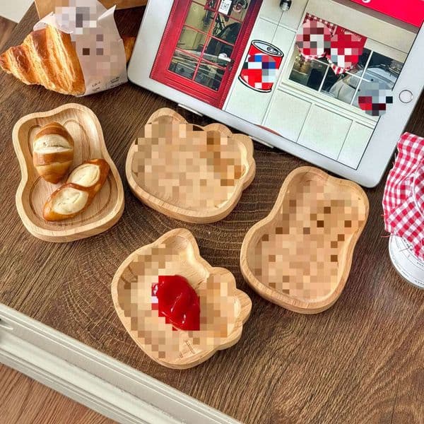 Highly attractive dish, exquisite small for dipping sauces, rubber and wooden sauce dish