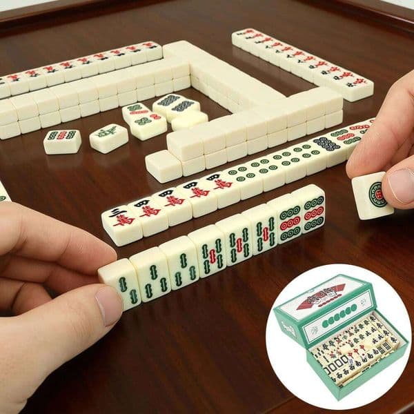 Mini Mahjong Set Portable Chinese Traditional with 2 Dice and 146 Tiles Board Game for Leisure Travel Party W260604