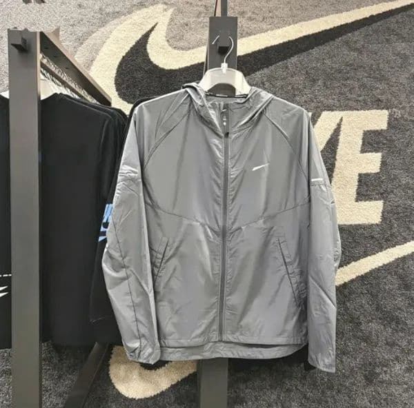 Men's sports jacket, windproof, sun protection, spring and autumn quick-drying casual running woven sports windproof track and field training coat Men's Tracksuits tech