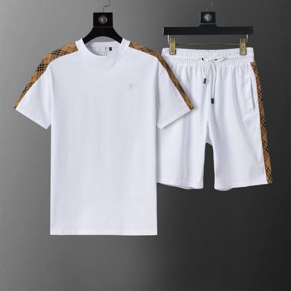 2026 Mens Tracksuits summer mens designer tracksuit men women shorts and t shirt set breathable printed quick dry running sports suit asian size