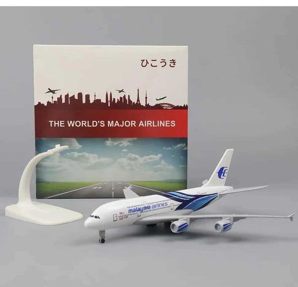 20CM 1400 Malaysia A380 Aircraft Simulation Die-Cast Decoration Bedroom Scale 380 Airbus Aircraft Model Boutique Aviation C260604
