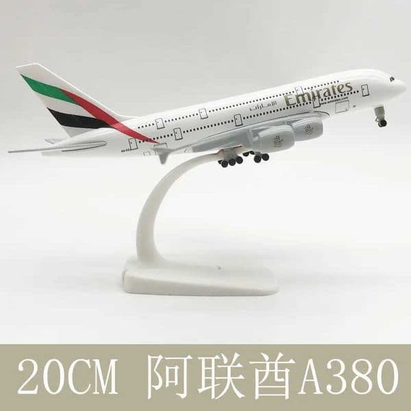 Airplane Airbus Room Decor 20CM Alloy Aircraft Model Emirates A380 Airplane Model Gift For Friends Plane C260604