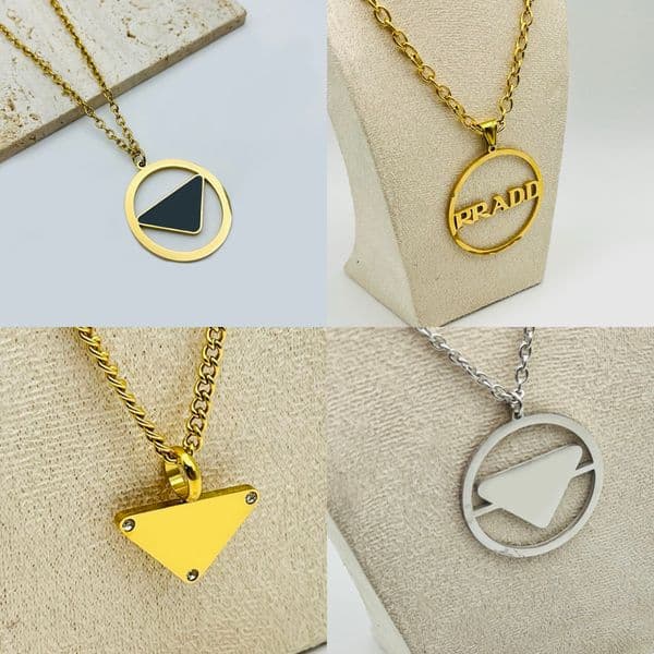 Designer Triangle Necklace Letter Pendant Jewelry Necklace Titanium Steel Chains Womens Necklace Wedding Gift Jewelry Pendant With Box Set
