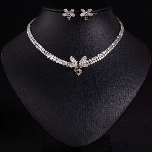 Real Gold Plated Light Luxury Bee Niche Accessories Women Summer European And American Necklace Versatile Collarbone Chain Liuyuemoshang