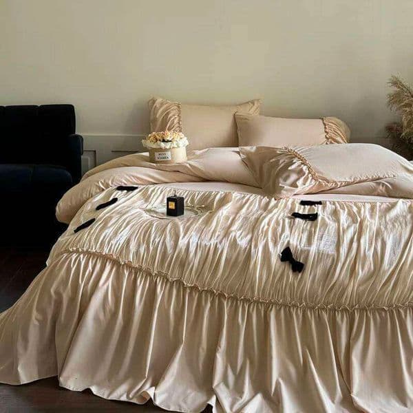 Vintage French Large Ruffles Black Bow Princess Bedding Duvet Cover Set Flat/Fitted Bed Sheet Pillowcases 4Pcs 26Y0604