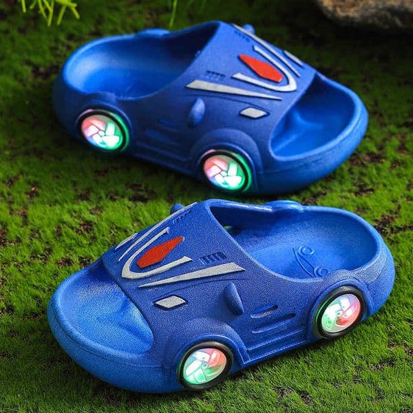 Kids Luminous Slippers Summer Indoor Car Girls Shoes Soft Anti-slip Boy Beach Shoes Fashion Outdoor Children LED Slipper C260604