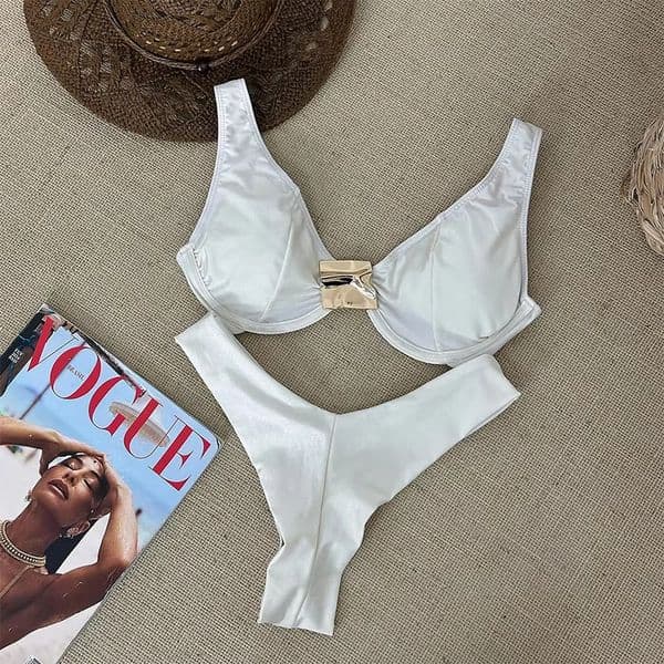 bestseller Solid color two-piece swimsuit for women 2025 new model backless triangle bikini foreign trade
