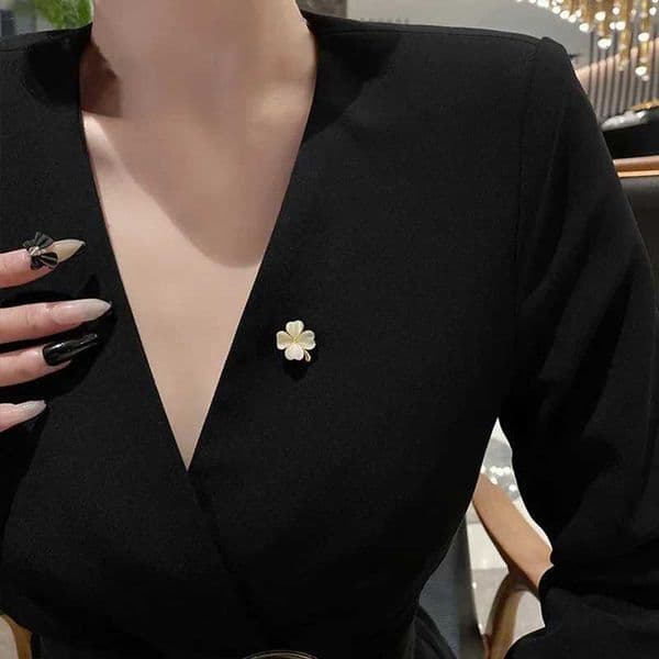 Brooch Set Fashion Flower Bow Brooches for Women Metal Anti-glare Lapel Pin Fixed Clothes Pins Sweater Coat Clothing cessories L2606039IDY