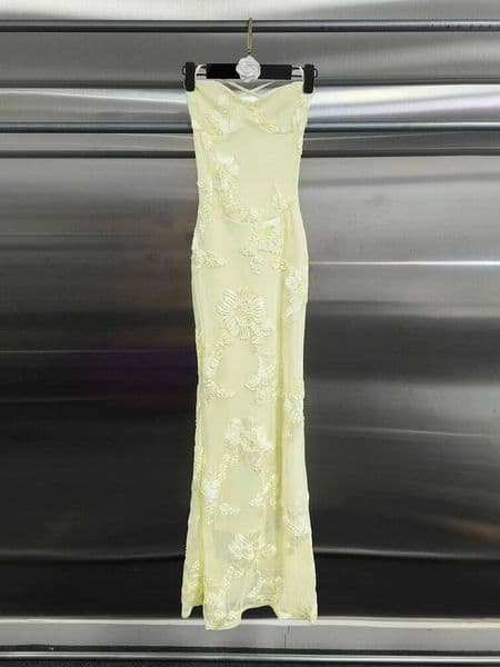 French-style elegant heavy lace suspender dress with sexy backless design and fishtail long skirt