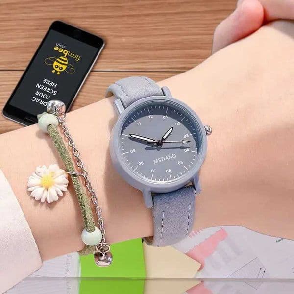YIKAZE Womens Watch PU Leather Strap Women Quartz Watches Waterproof Round Dial Retro Bracelet Watch Ladies Girls Wristwatch C260605