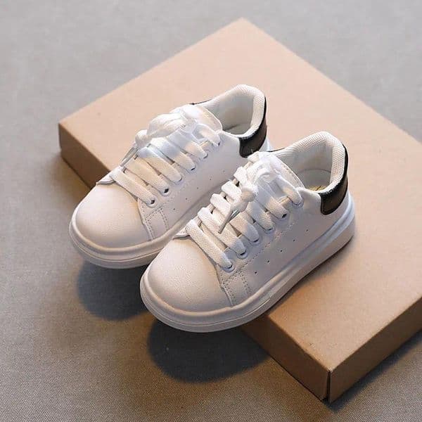 Designer Shoes Casual Children's Sports shoes 2025 Spring and Autumn Breathable Boys' leather board Shoes Girls White Shoes Big Kids Single Shoes Free shipping