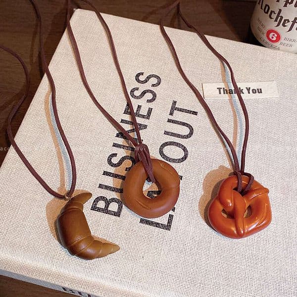 Designer Jewelry Luxury Jewelry Cute And Unique Design: Alkaline Knot Bread Pendant Necklace For Women, Croissant Long Sweater Accessory, Hoodi