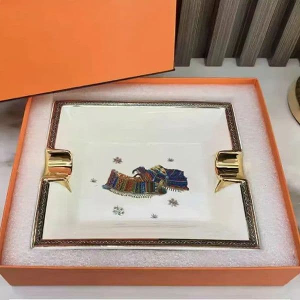 Luxury Designer Decor New Fashion High-End Brand Sequence Ashtray Home Self-Use Gift Top room Quality Storage Tray 3 Sizes Decoration For Ho 11