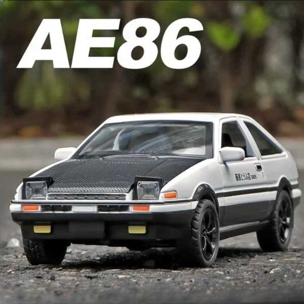 136 AE86 Classic Movie Car Model Toy Doors Opened Sound Light Models Pull Back Alloy Diecast Miniature Toys Collection GiftsT260605