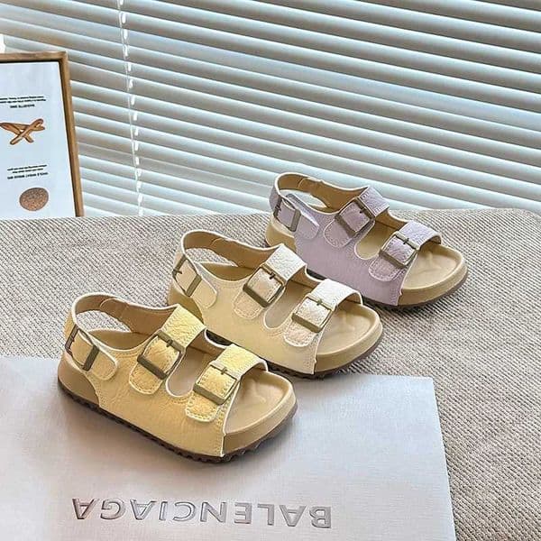 2026 Summer New Childrens Shoes Fashion Suede Leisure Sandals Metal Buckle Stunning Shoes Outdoor Unisex Non Slip Beach ShoesT260606
